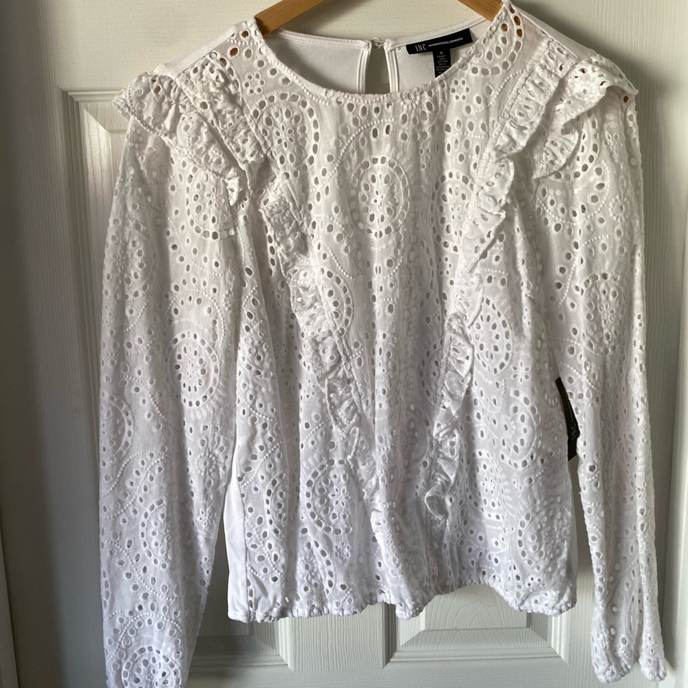 INC International Concepts White Eyelet Ruffle Blouse NWT -sz M